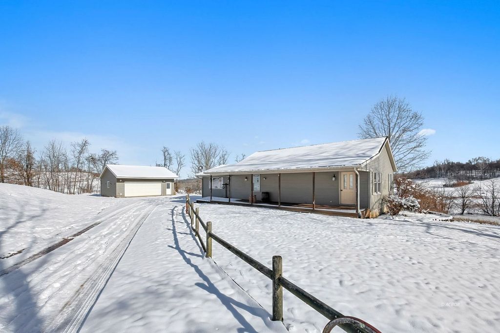 Photo of 6375 Jonathan Ln, Albany, OH 45710 (MLS # 2434334)