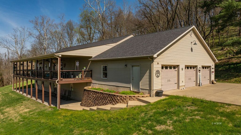 Photo of 2475 Lee Cir, Syracuse, OH 45779 (MLS # 2434704)