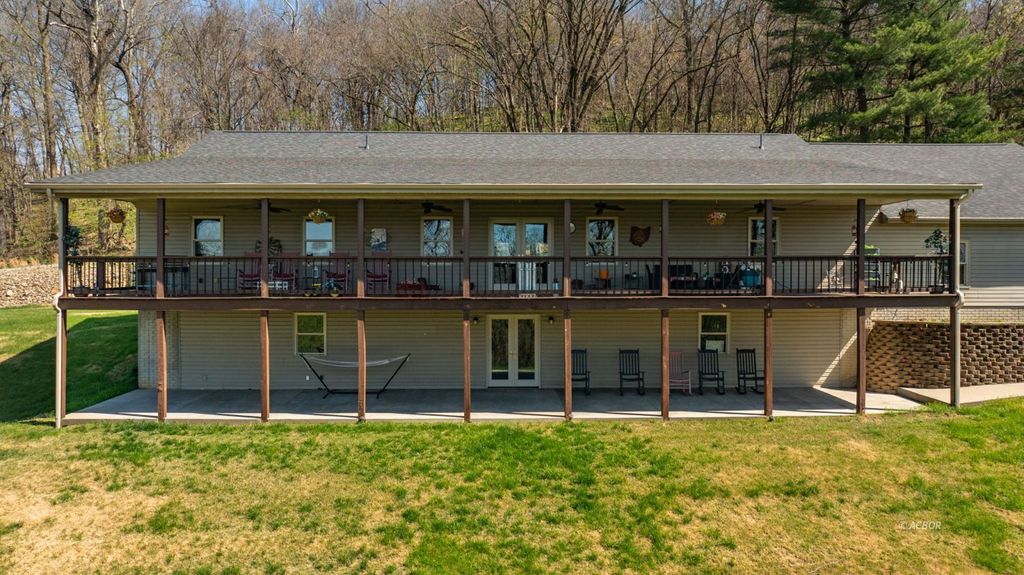 Photo of 2475 Lee Cir, Syracuse, OH 45779 (MLS # 2434704)