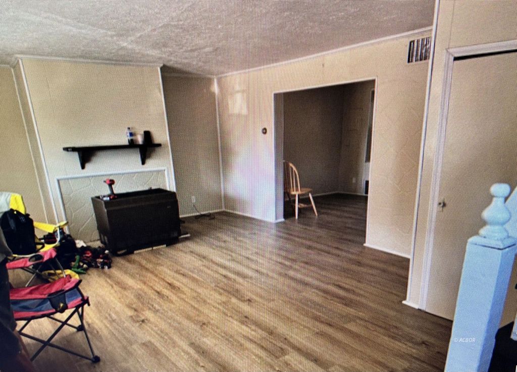 Photo of 253 S Fifth Ave, Middleport, OH 45760 (MLS # 2434559)