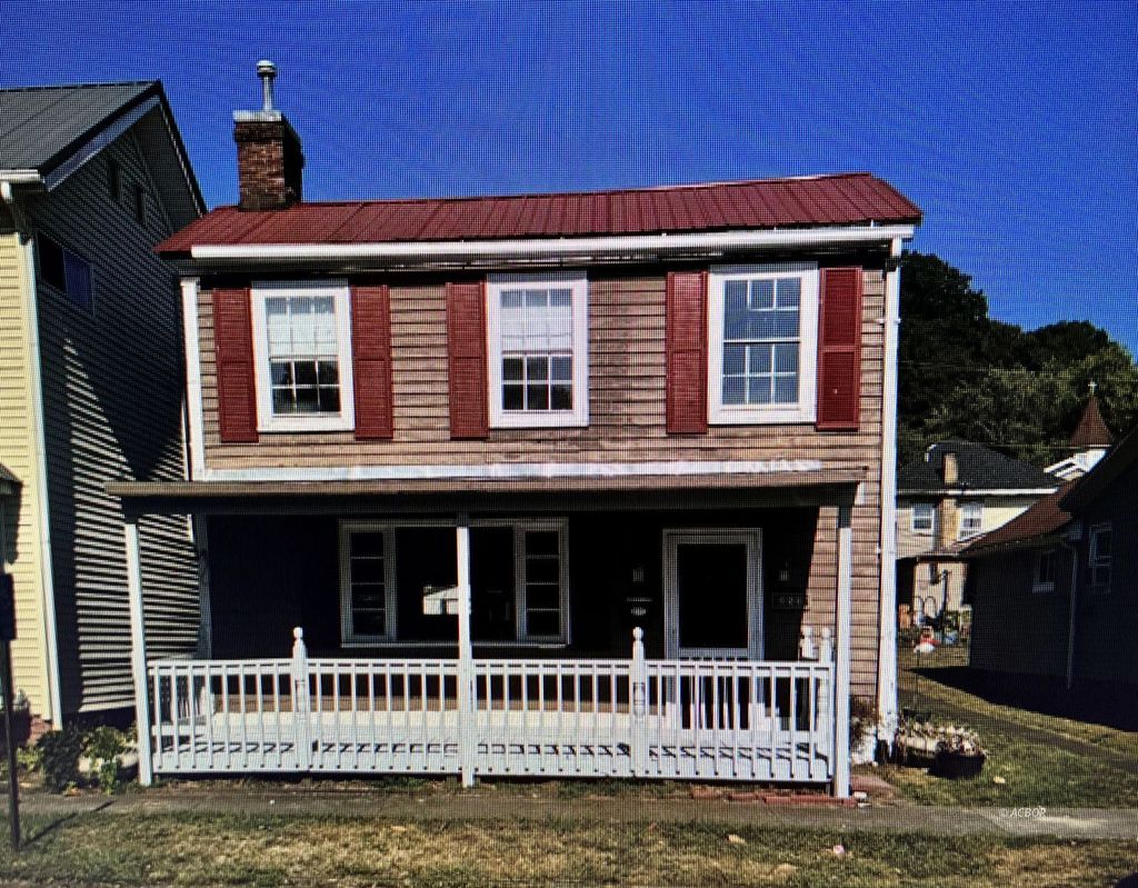 Photo of 253 S Fifth Ave, Middleport, OH 45760 (MLS # 2434559)