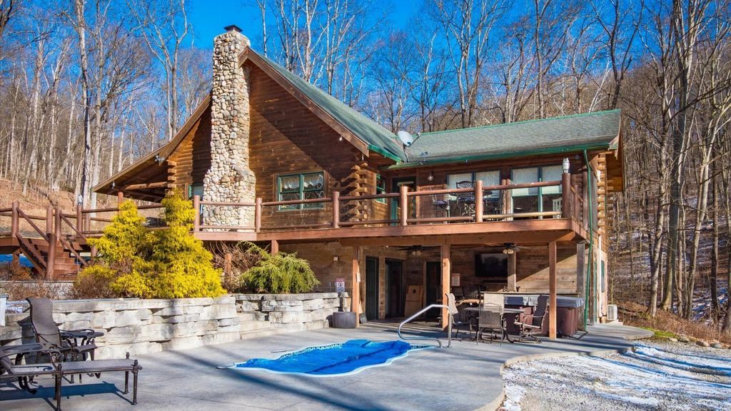 Photo of 17250 Campbell Rd, Nelsonville, OH 45764 (MLS # 2434435)