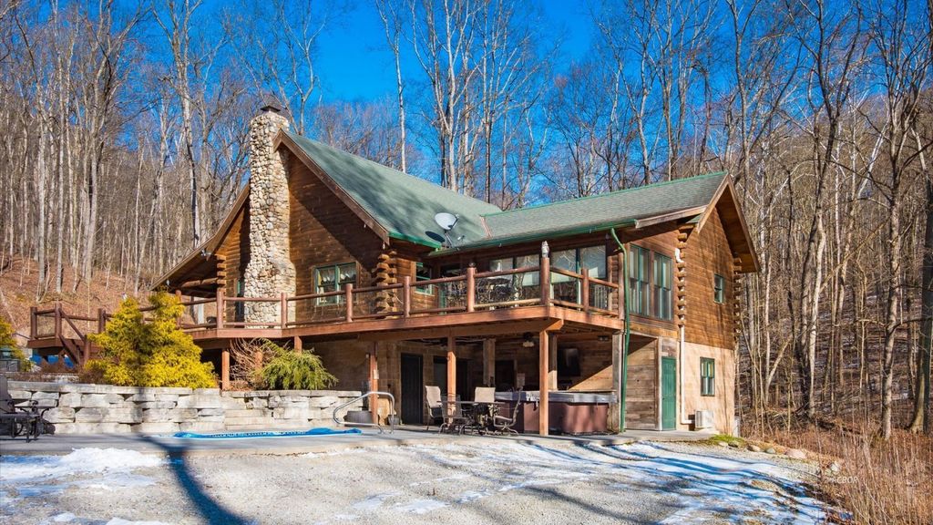 Photo of 17250 Campbell Rd, Nelsonville, OH 45764 (MLS # 2434435)