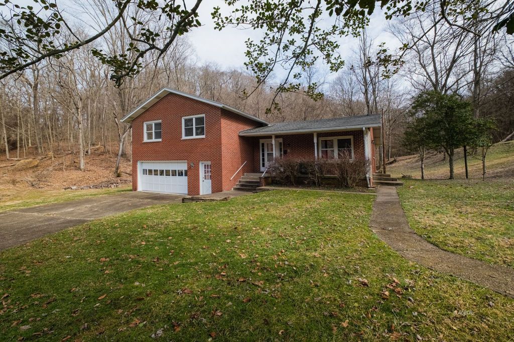 Photo of 213 Mulberry Avenue Ave, Pomeroy, OH 45769 (MLS # 2432968)