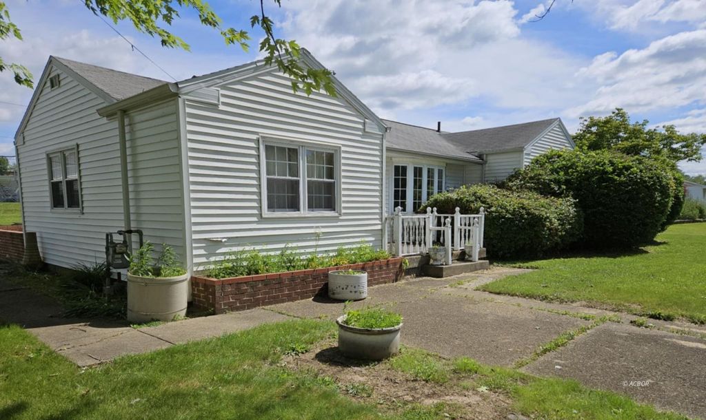 Photo of 36 Johnson Rd, The Plains, OH 43780 (MLS # 2433466)