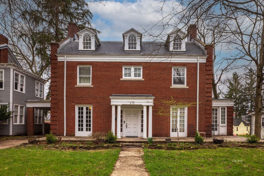 Photo of 171 E State St, Athens, OH 45701 (MLS # 2434706)