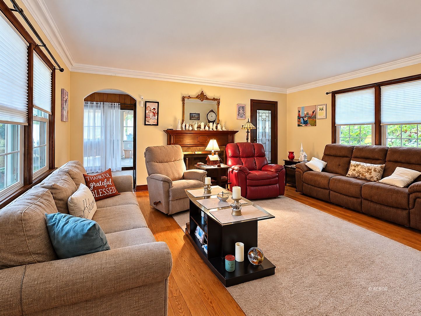 26 Holcomb Hill Rd
