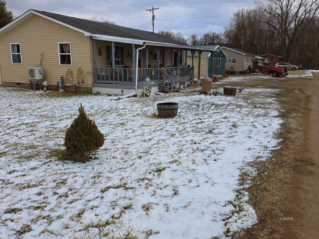 Photo of 47533 Yellow Bush Rd, Racine, OH 45771 (MLS # 2434532)