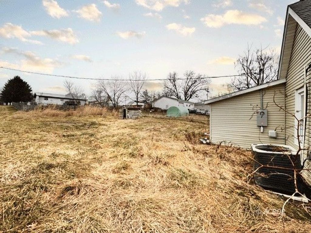 Photo of 110 W. Wood Avenue, Jackson, OH 45640 (MLS # 2434367)