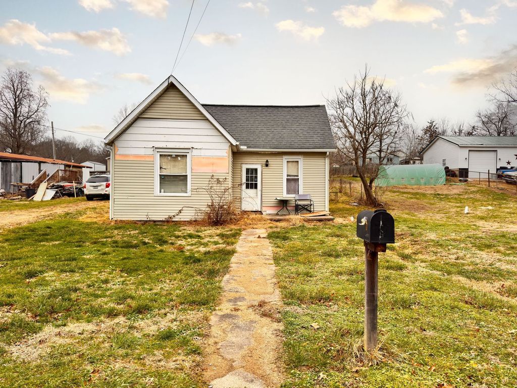 Photo of 110 W. Wood Avenue, Jackson, OH 45640 (MLS # 2434367)