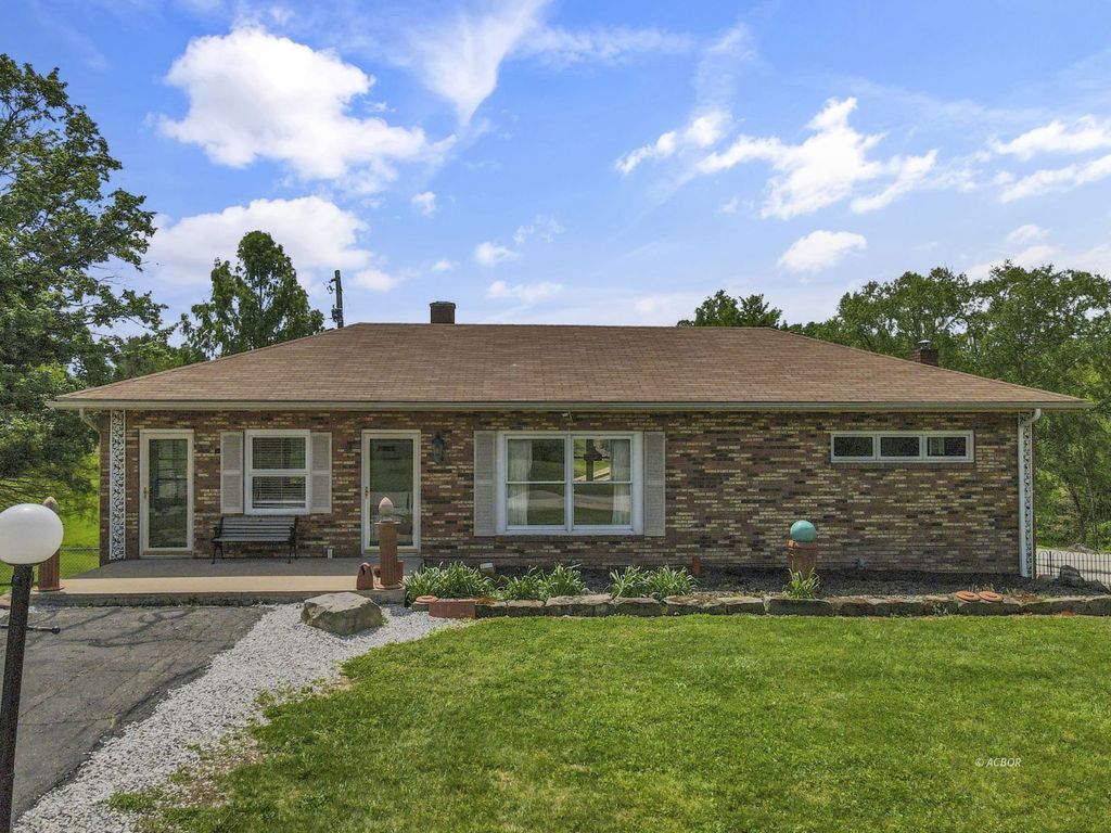 Photo of 15231 Wolfe Bennet RD, Nelsonville, OH 45764 (MLS # 2434904)
