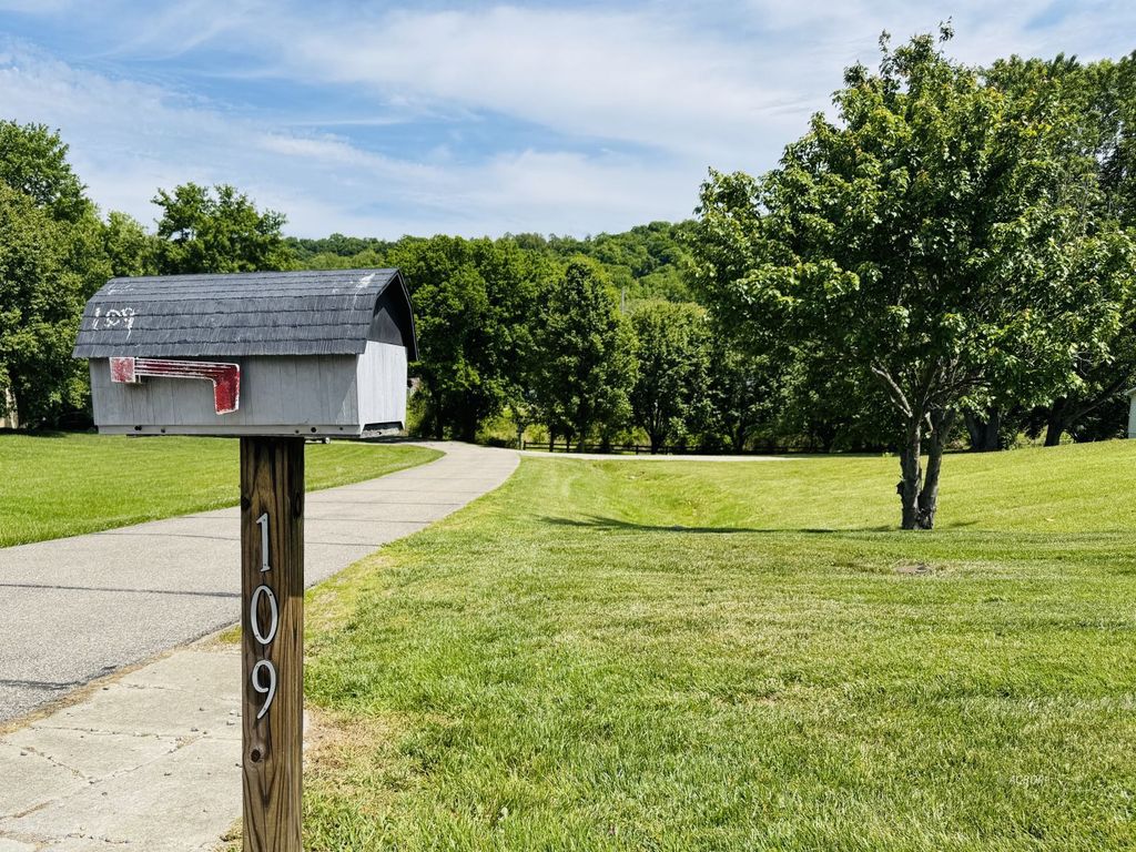 Photo of 109 Chapel Dr, Gallipolis, OH 45631 (MLS # 2434945)