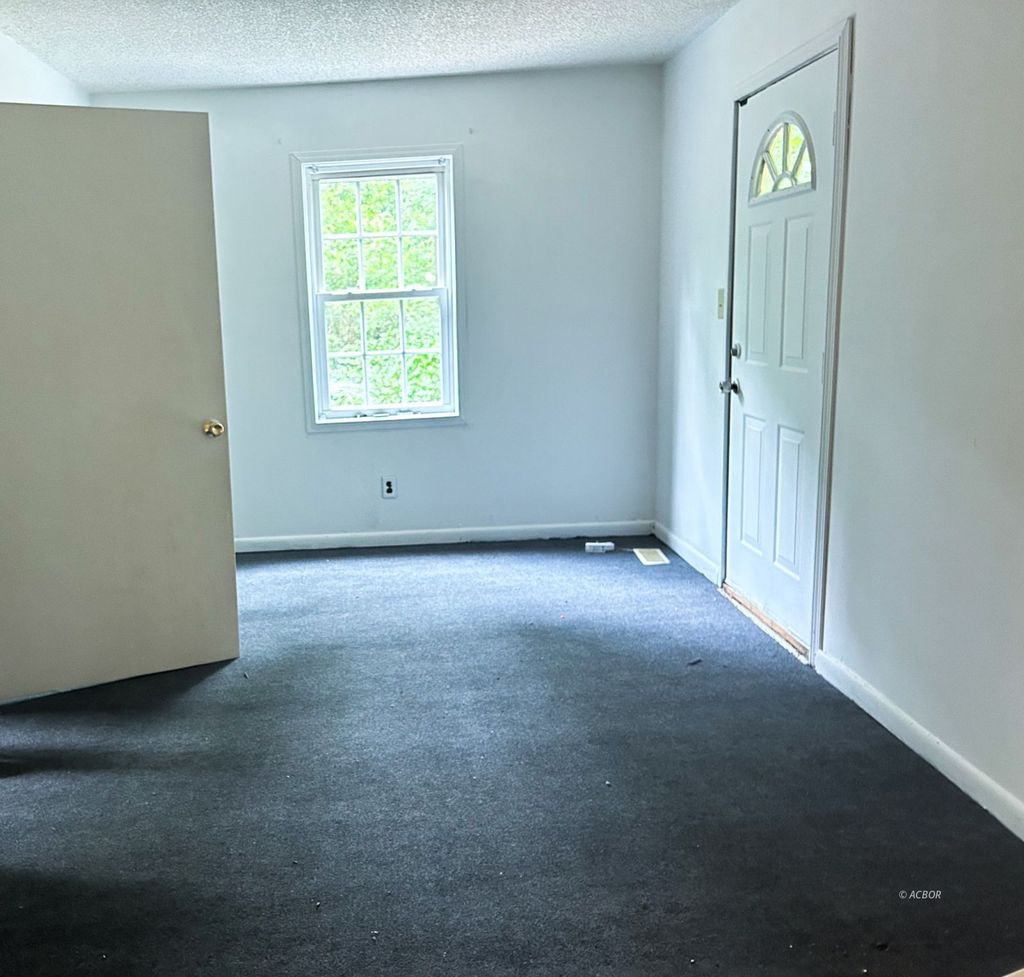 Photo of 25 Koker Ln, Nelsonville, OH 45764 (MLS # 2435193)