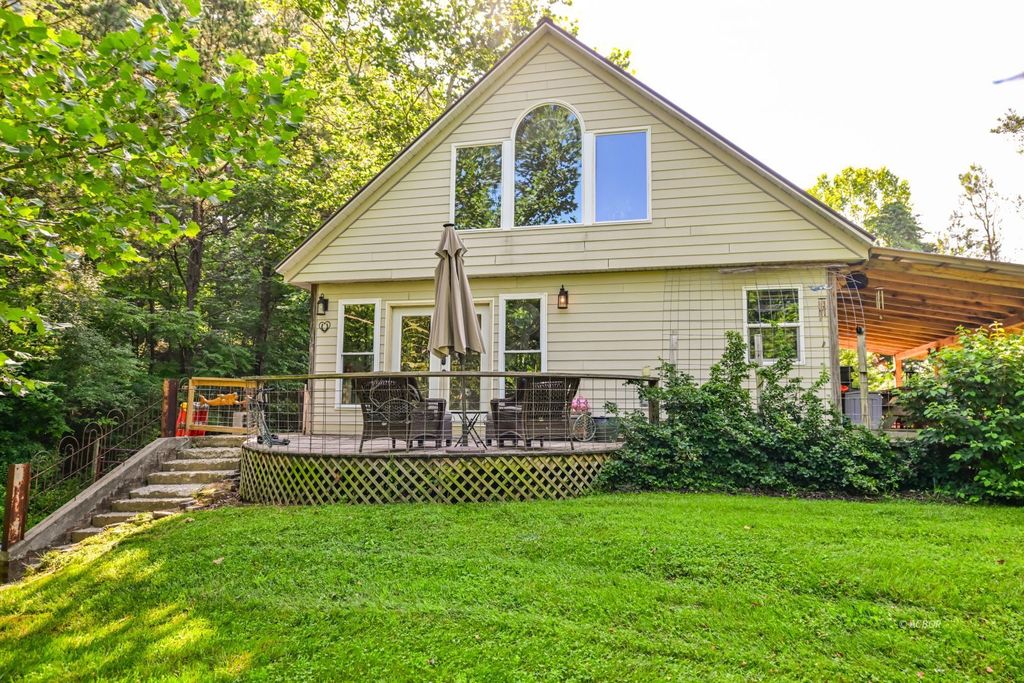 Photo of 5000 Marietta Ave, Buchtel, OH 45716 (MLS # 2435199)