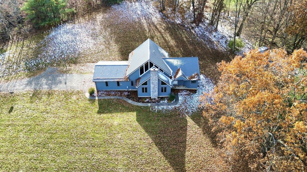 Photo of 3055 Glenfinnan Dr, Albany, OH 45710 (MLS # 2434249)