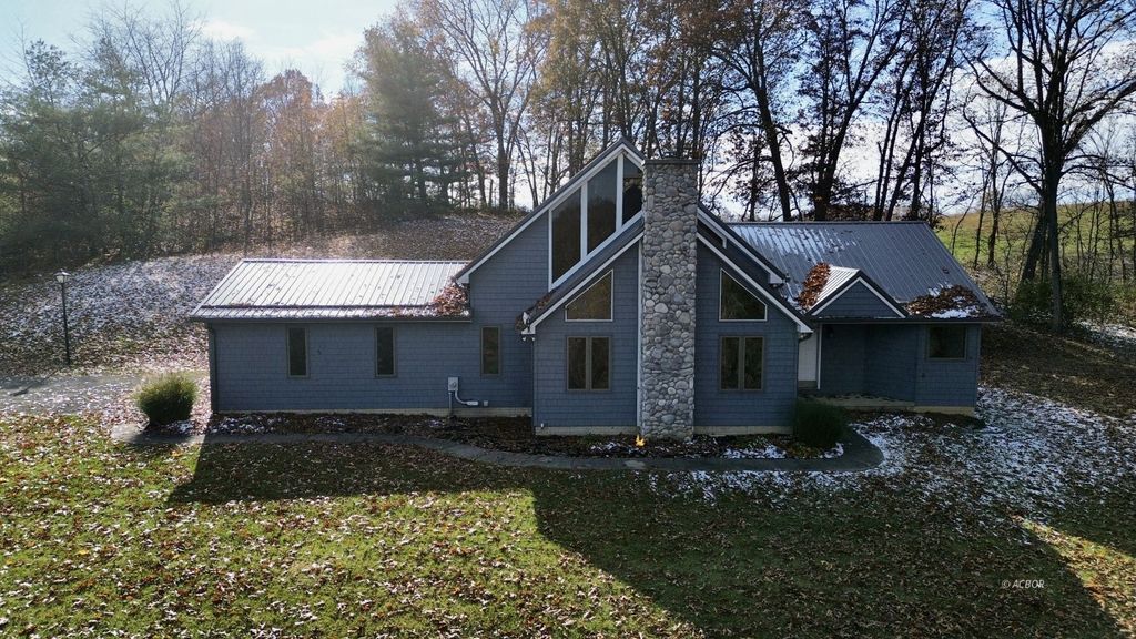 Photo of 3055 Glenfinnan Dr, Albany, OH 45710 (MLS # 2434249)