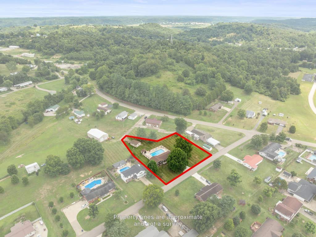 Photo of 76 Debbie Dr, Gallipolis, OH 45631 (MLS # 2435362)