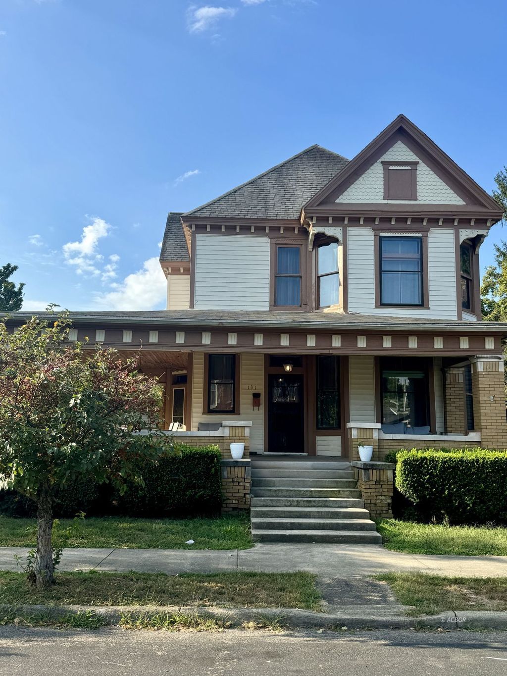 Photo of 131 Fayette St, Nelsonville, OH 45764 (MLS # 2434156)