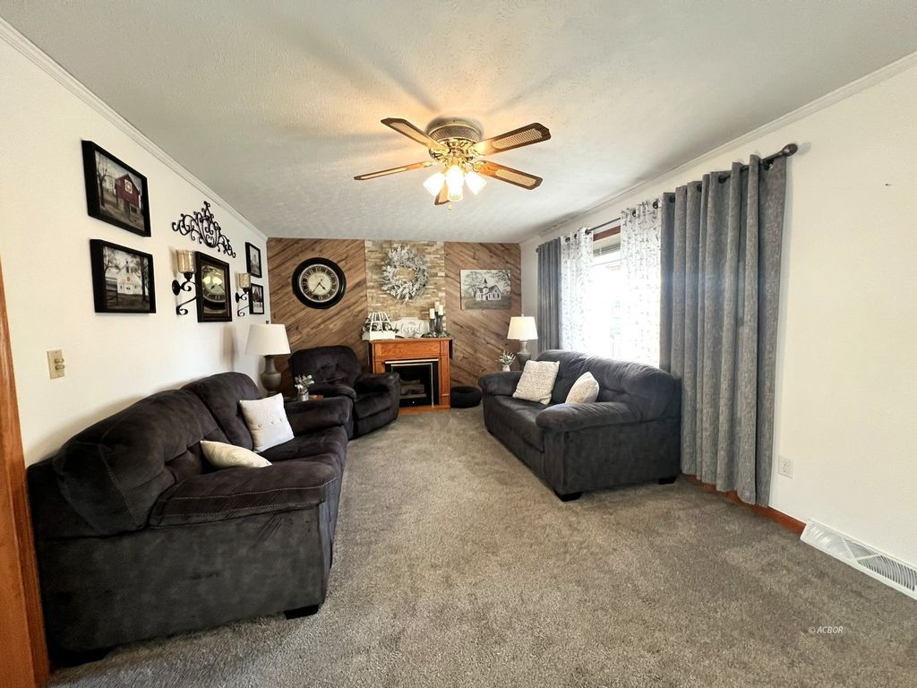 Photo of 72 Tammy Ln, Athens, OH 45701 (MLS # 2434412)