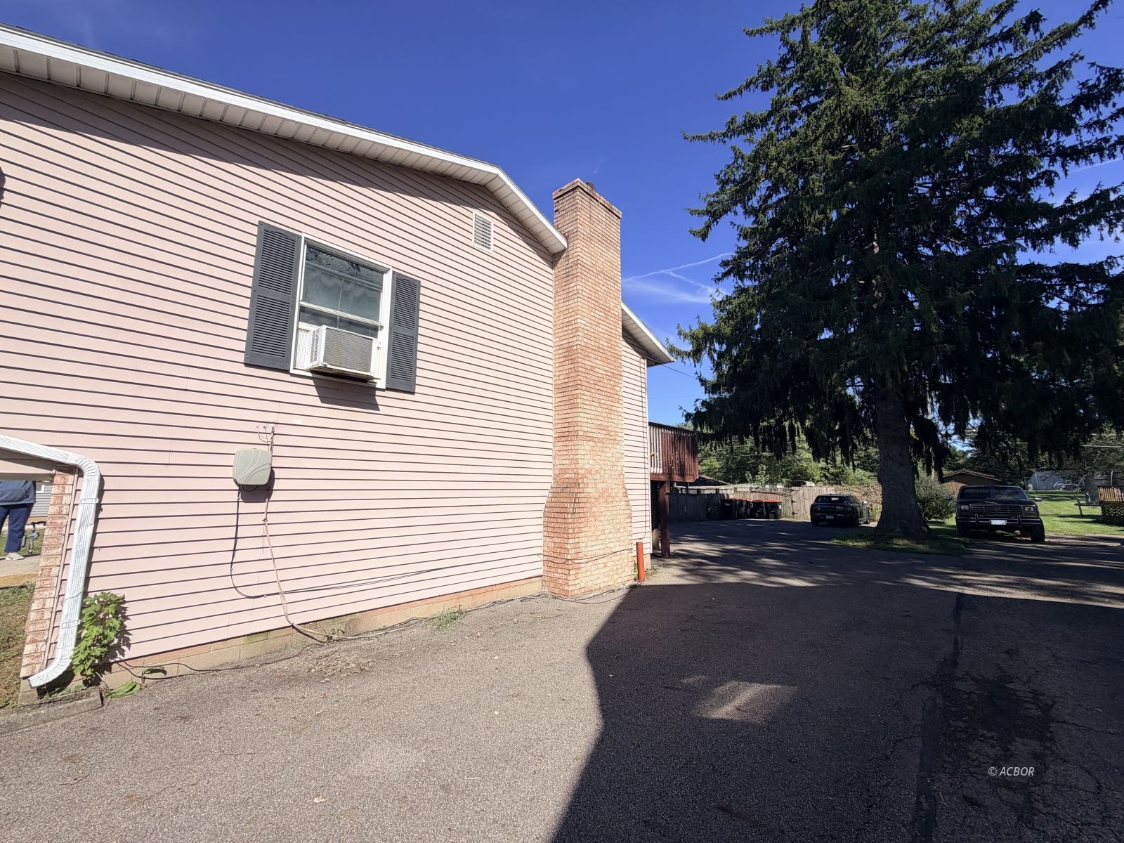 988 Mt Vernon Rd