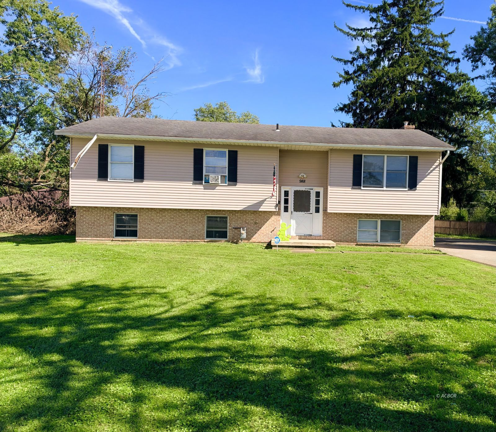 988 Mt Vernon Rd