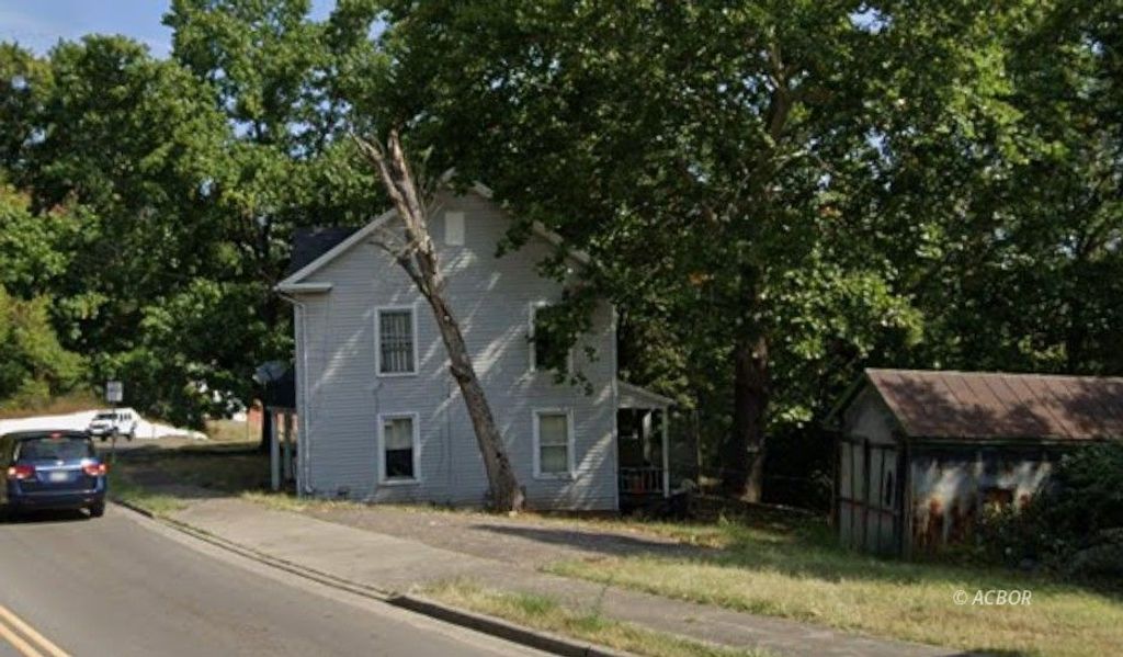 Photo of 15 Garfield Ave, Gallipolis, OH 45631 (MLS # 2434821)