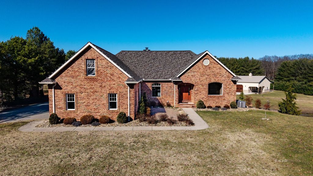 Photo of 2270 Vanco Rd, Gallipolis, OH 45631 (MLS # 2434370)