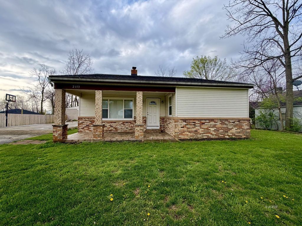 Photo of 2153 Sonora Dr, Grove City, OH 43312 (MLS # 2435052)