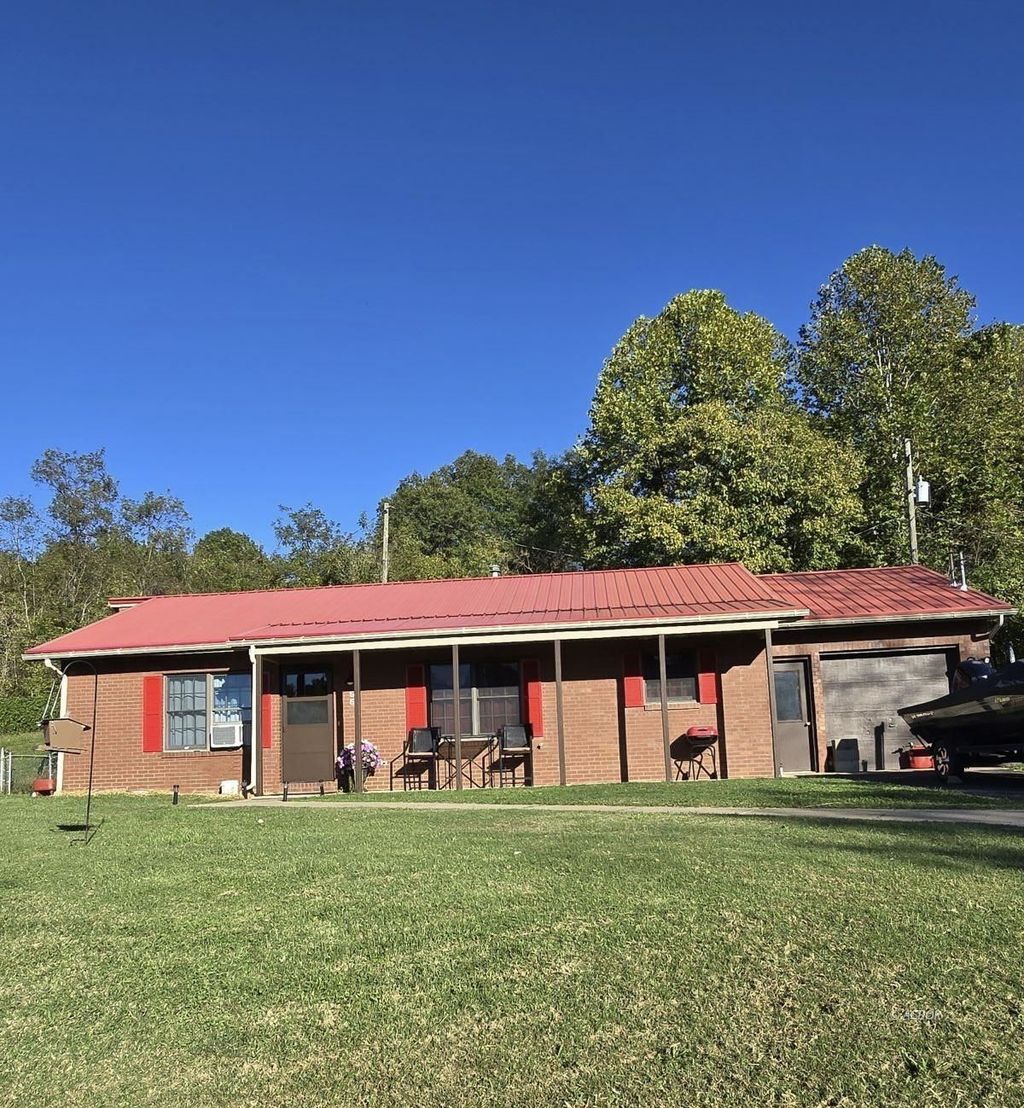 Photo of 55 butternut dr Dr, Gallipolis, OH 45631 (MLS # 2434062)