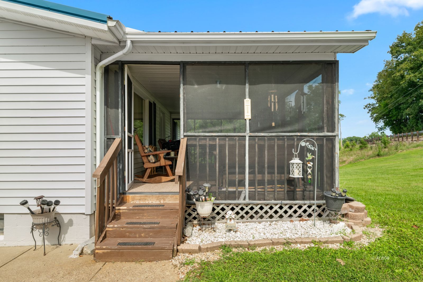 1903 Raccoon Rd