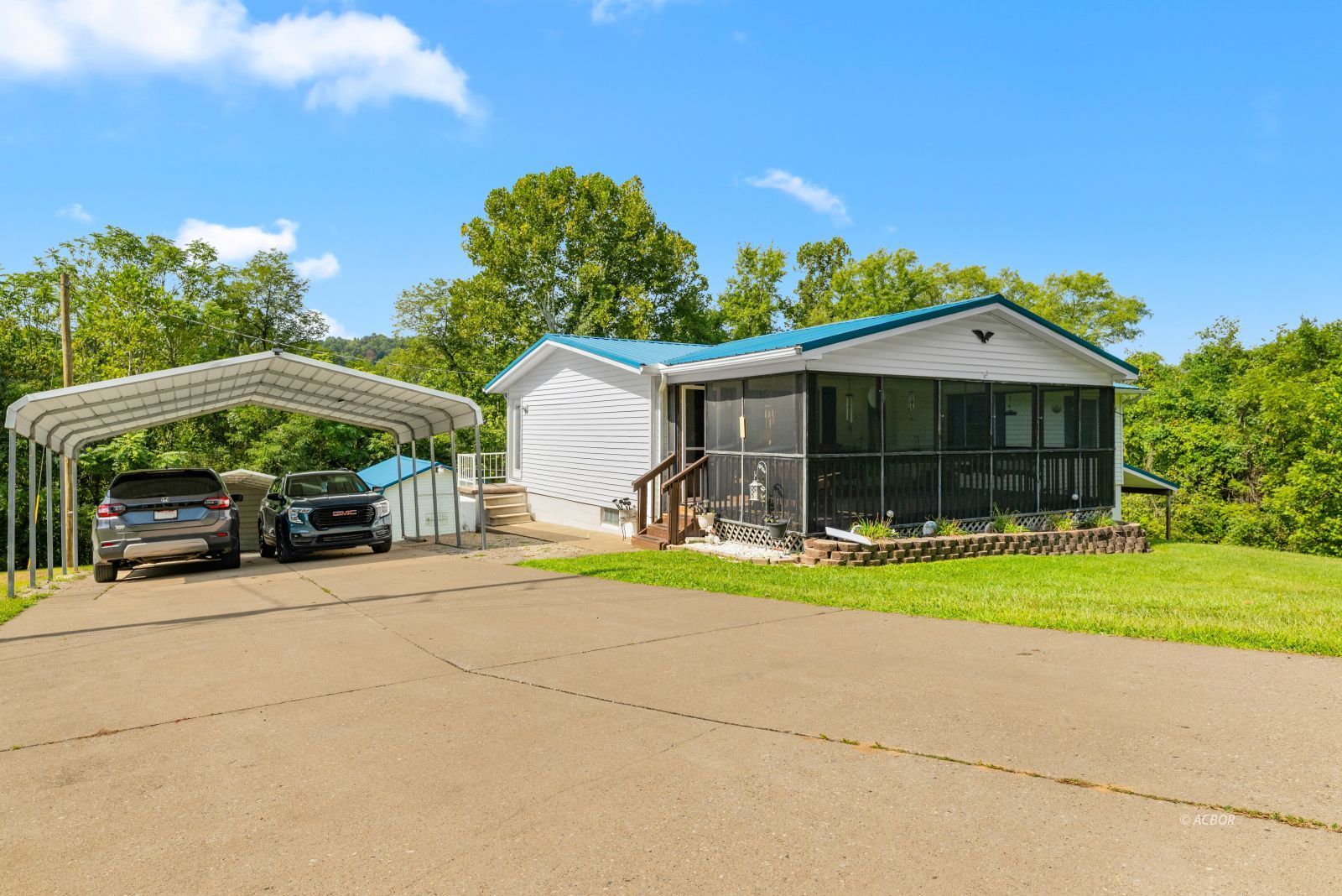 1903 Raccoon Rd