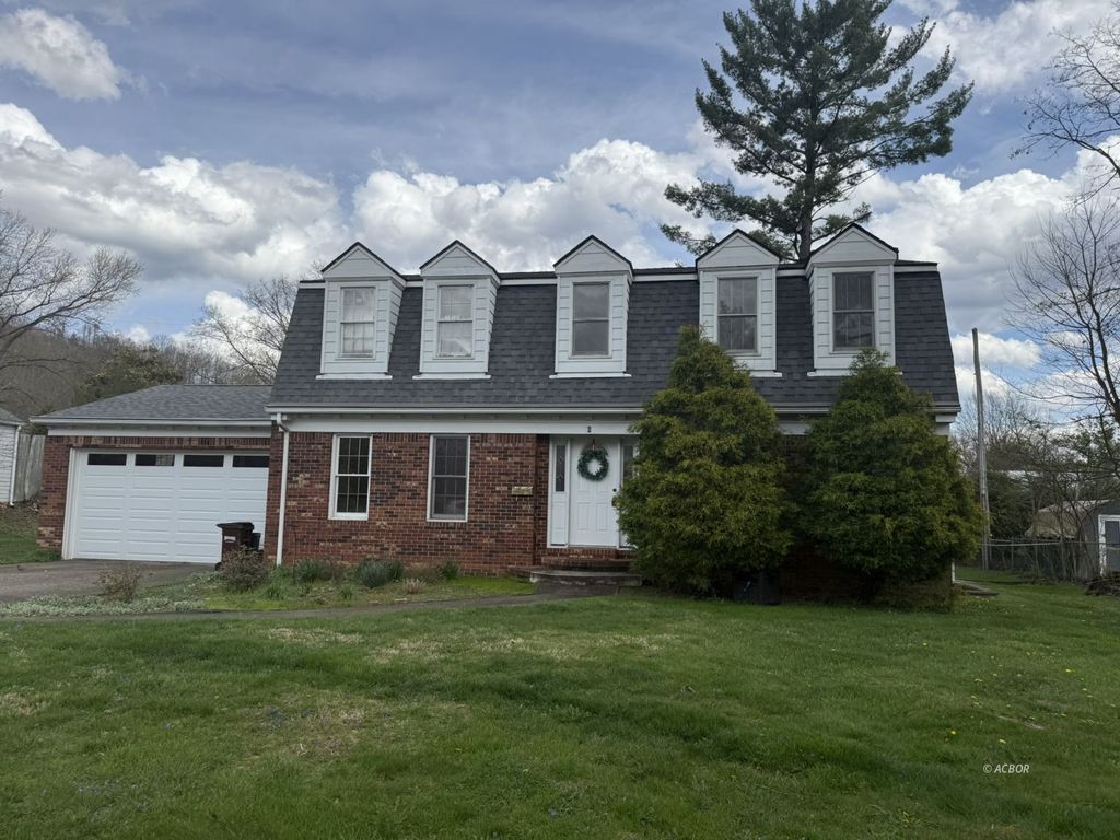 Photo of 6 N May Ave, Athens, OH 45701 (MLS # 2434705)