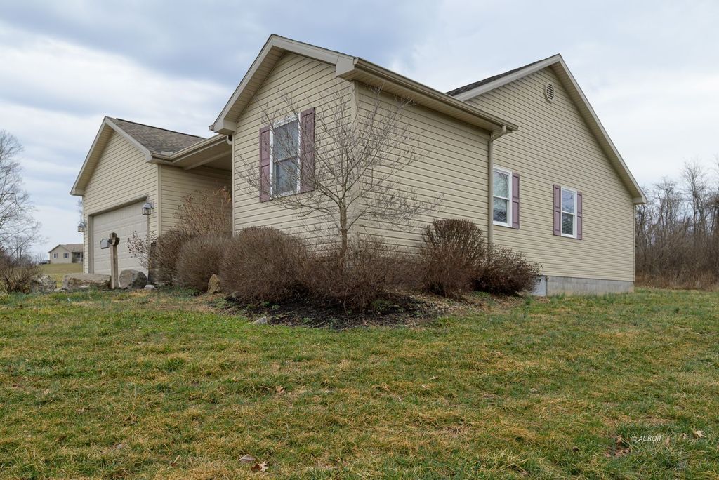 Photo of 11140 State Route 588, Bidwell, OH 45614 (MLS # 2434570)