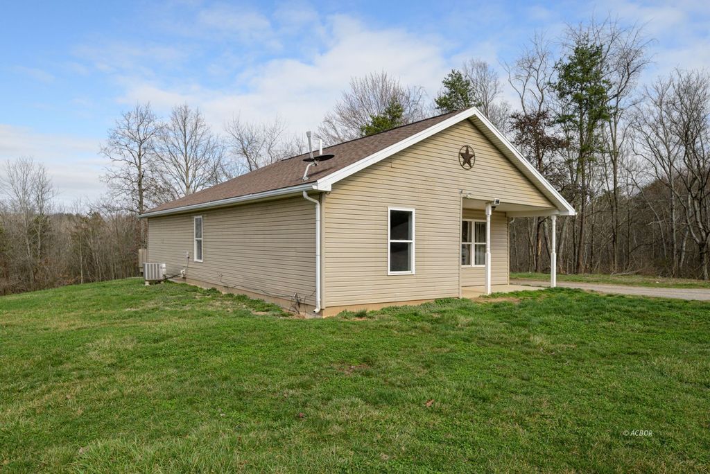 Photo of 40725 Limberger Ridge Rd, Reedsville, OH 45772 (MLS # 2434595)