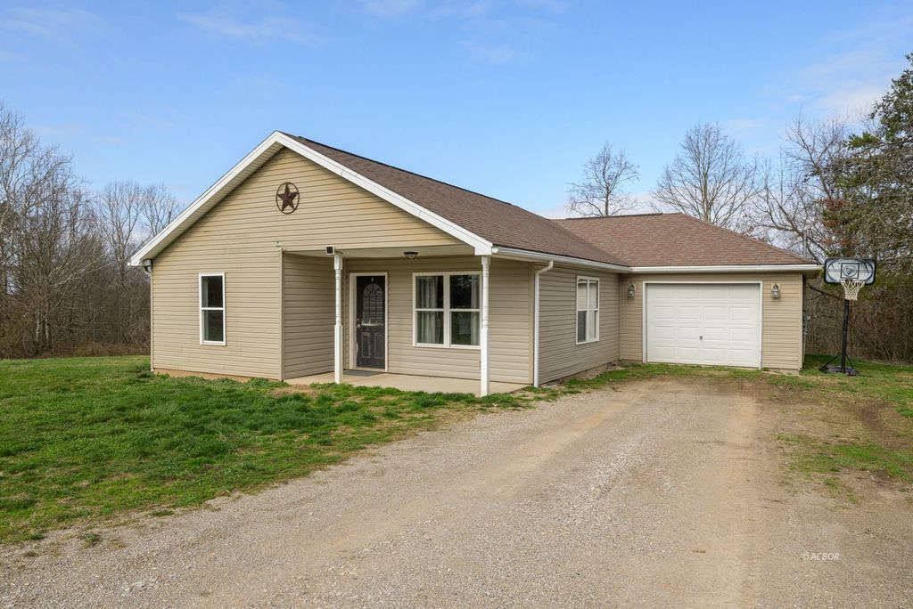 Photo of 40725 Limberger Ridge Rd, Reedsville, OH 45772 (MLS # 2434595)