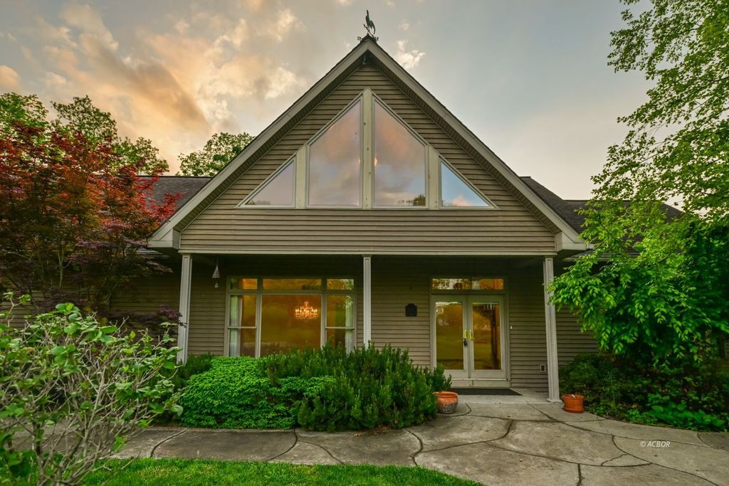 Photo of 6300 Jonathan Ln, Albany, OH 45710 (MLS # 2434858)