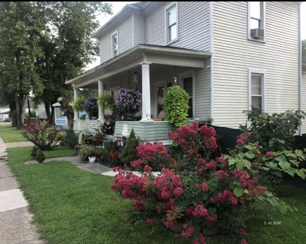 Photo of 18 S High St, Glouster, OH 45732 (MLS # 2434811)