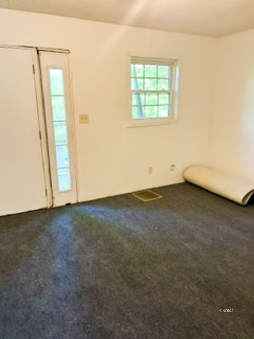 Photo of 25 Koker Ln, Nelsonville, OH 45764 (MLS # 2434590)