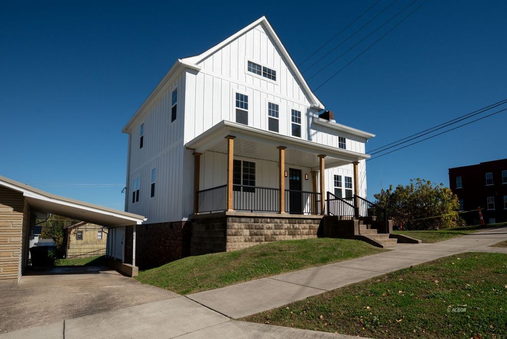 Photo of 168 Main St, Jackson, OH 45640 (MLS # 2434147)