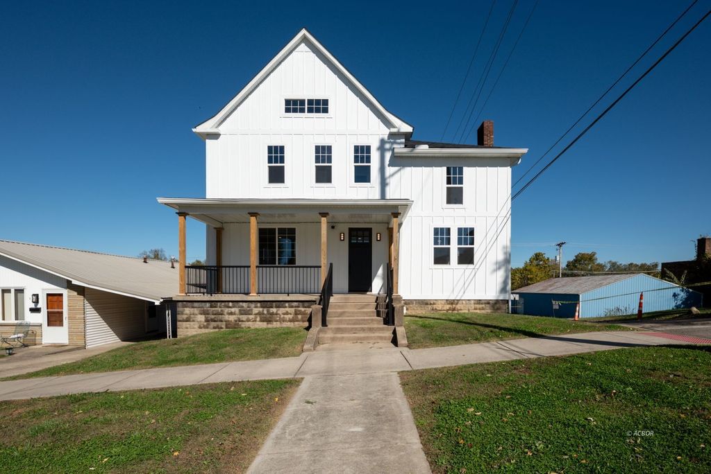 Photo of 168 Main St, Jackson, OH 45640 (MLS # 2434147)