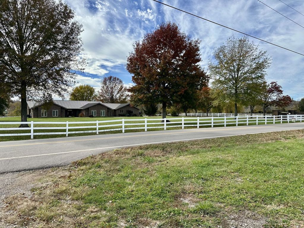 Photo of 53549 Great Bend Rd, Portland, OH 45770 (MLS # 2434187)