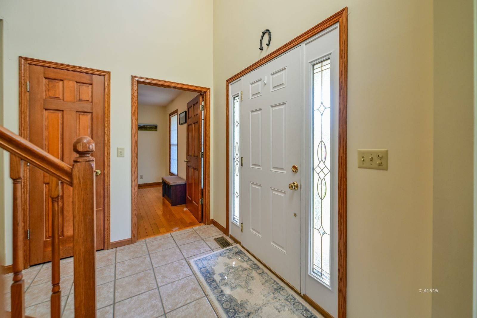 5 Warwick Ln