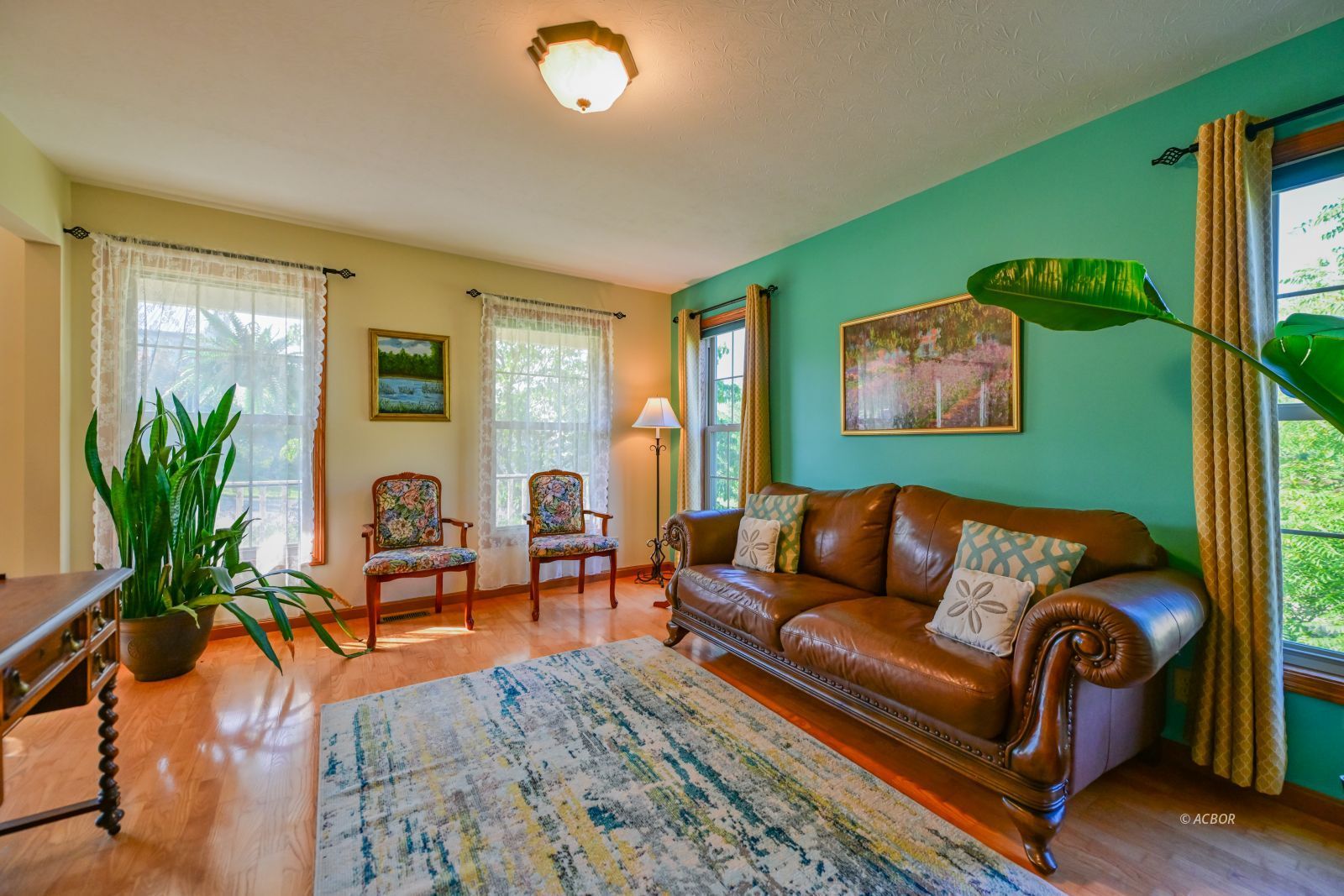 5 Warwick Ln