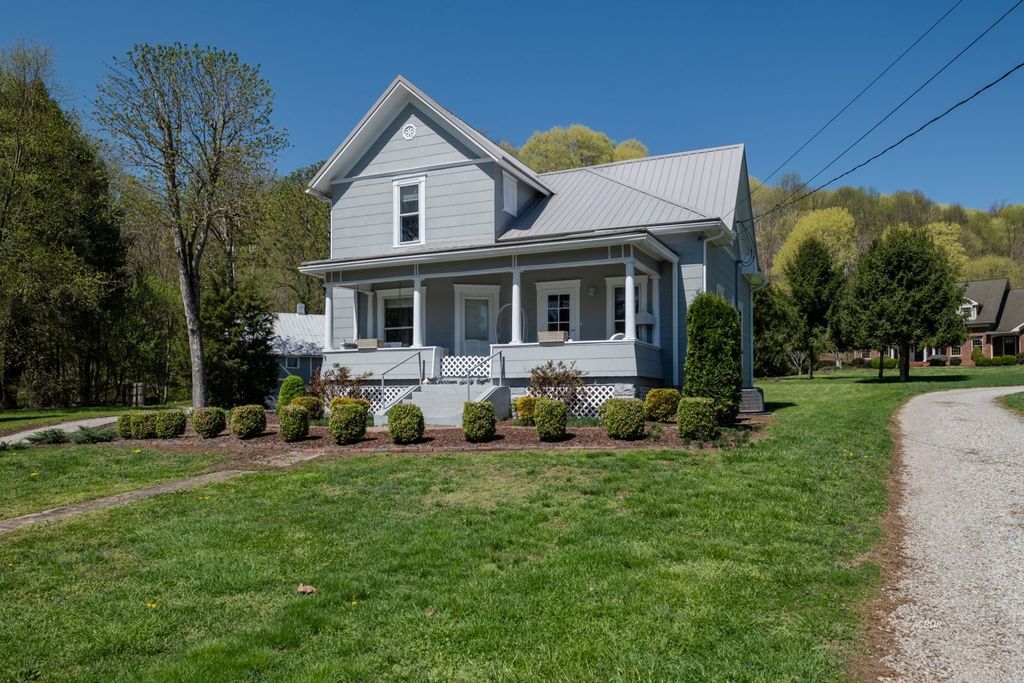 Photo of 1368 Powell Street St, Middleport, OH 45760 (MLS # 2433315)