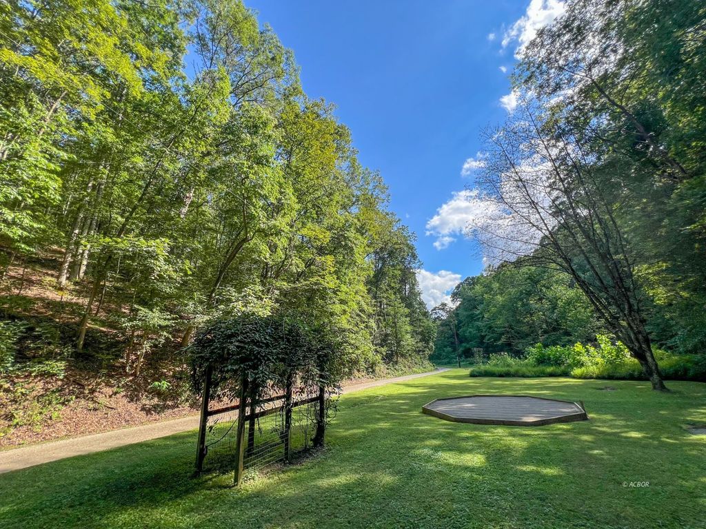 Photo of 30129 Stevens Branch Rd Rd, Londonderry, OH 45647 (MLS # 2433974)