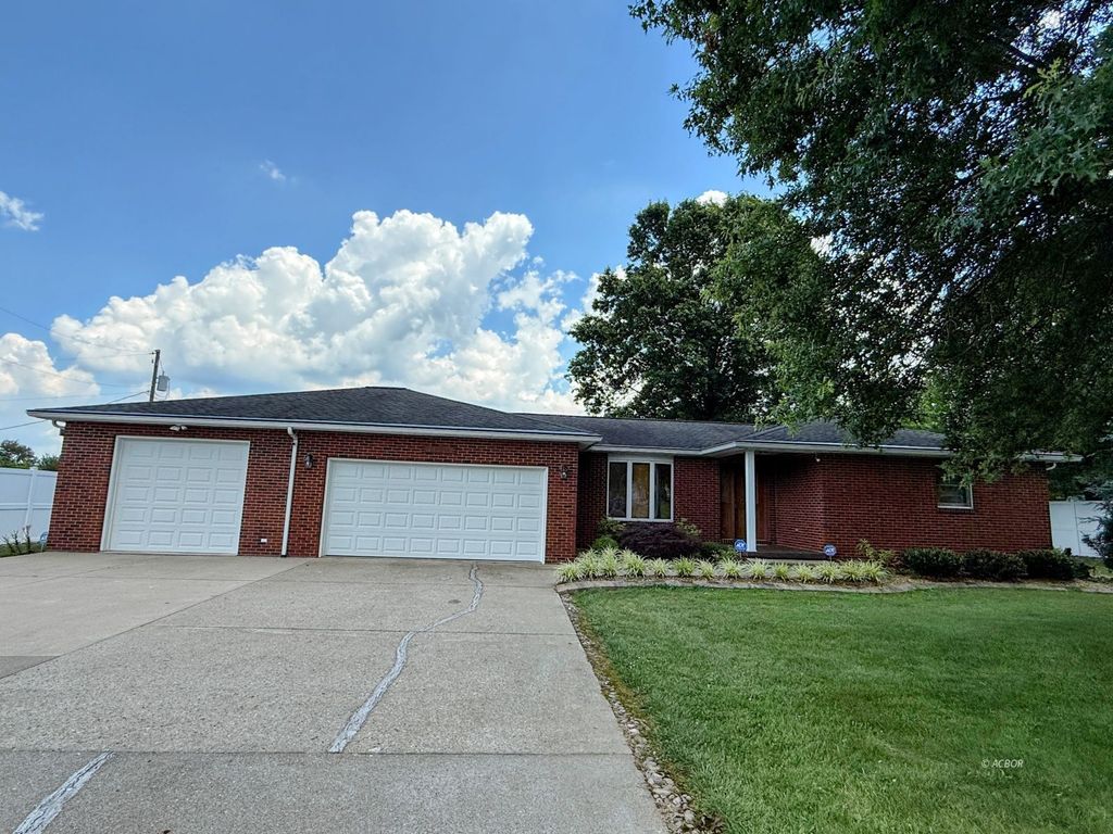 Photo of 1120 State Route 850, Bidwell, OH 45631 (MLS # 2433668)