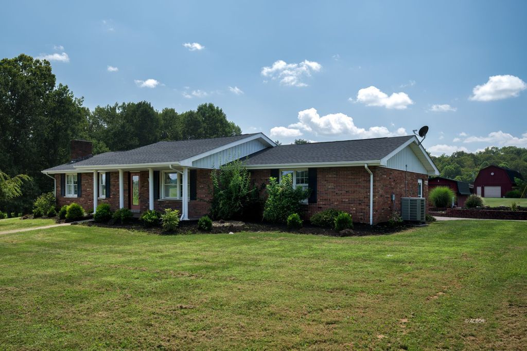 Photo of 43240 Smith-Goeglein Dr, Pomeroy, OH 45769 (MLS # 2433835)