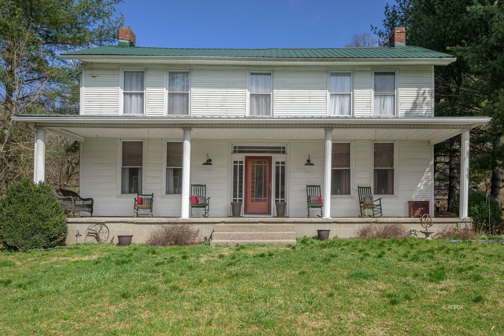 Photo of 34047 Ball Run Rd, Pomeroy, OH 45769 (MLS # 2434594)