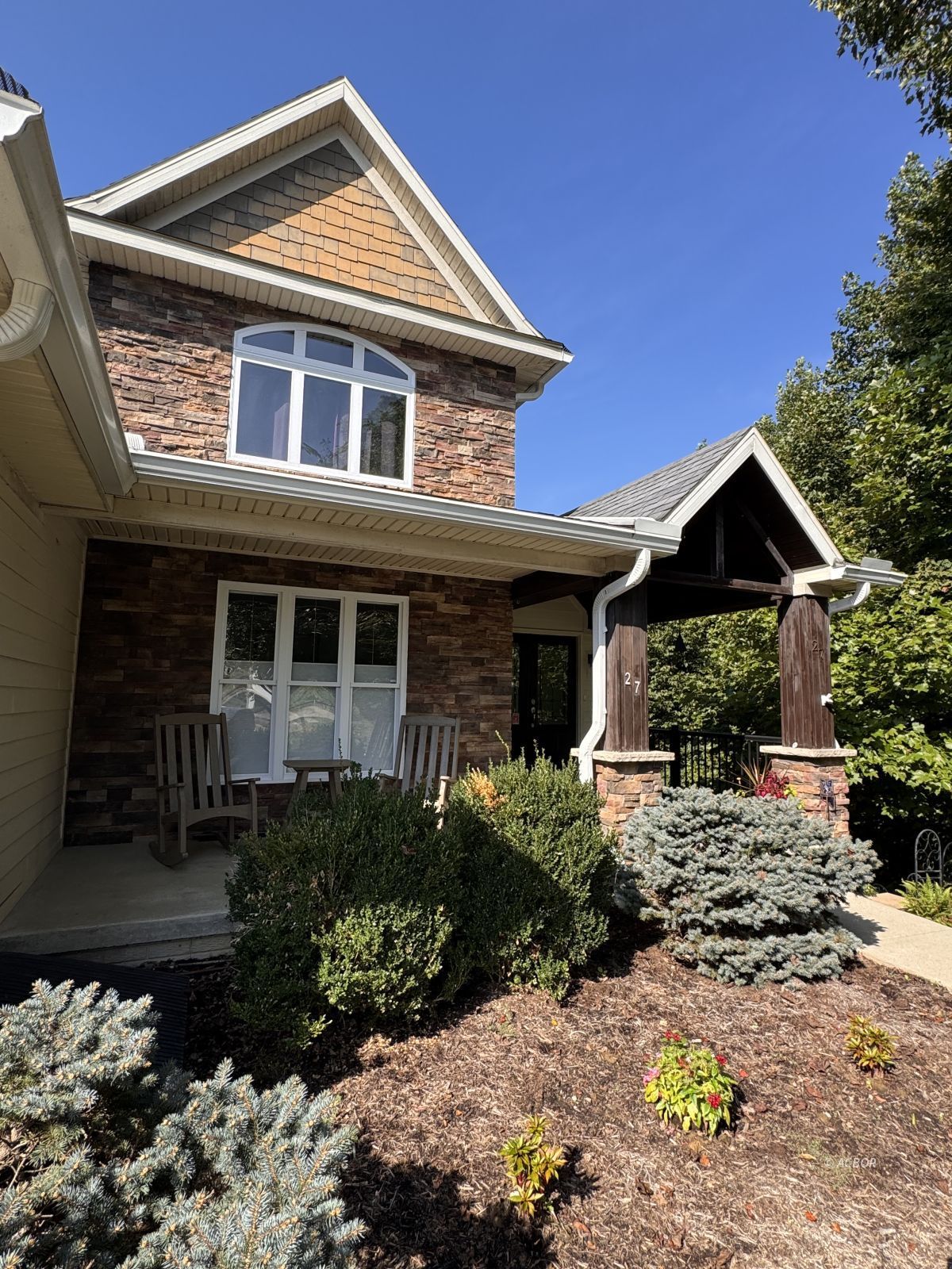 27 Walnut Ct