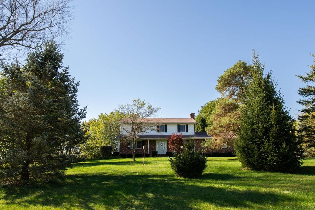 Photo of 541 Willey Rd, Delaware, OH 43015 (MLS # 2434123)